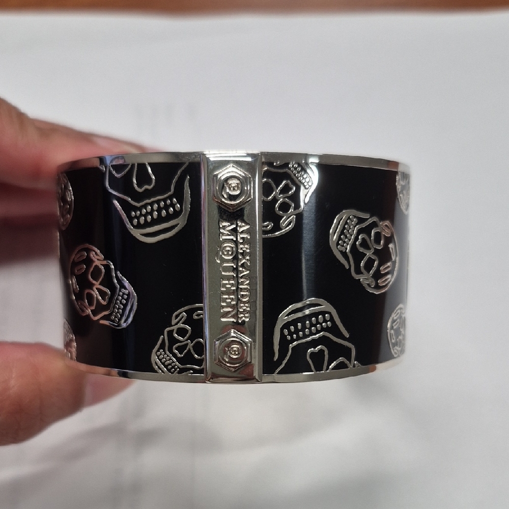 Alexander McQueen Silver and Black Skull Cuff